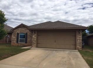 12109 SW 8th St, Yukon, OK 73099