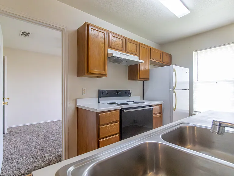 5710C Greengate Dr — Photo 15
