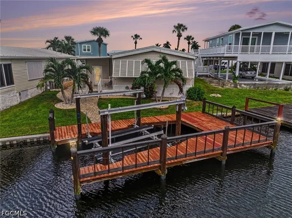 17620 Bryan Ct, Fort Myers Beach, FL 33931