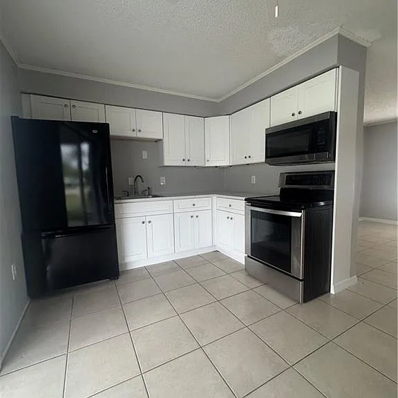 16901 Juanita Ave — Photo 3