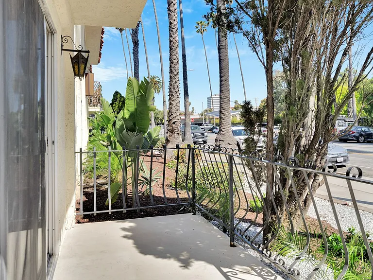 1518-1522 Euclid St — Photo 30