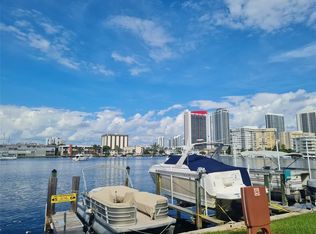300 Golden Isles Dr APT 104, Hallandale, FL 33009