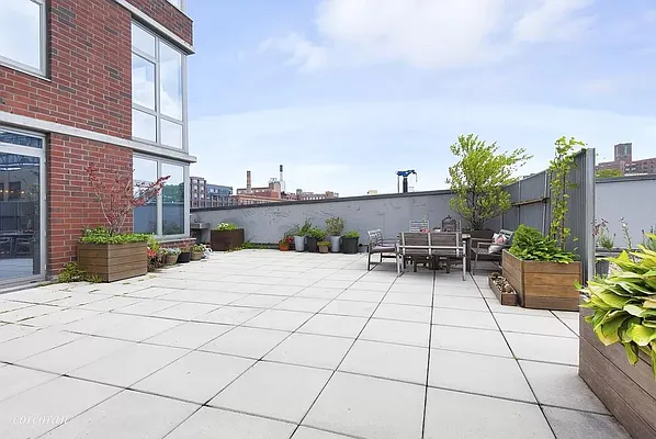 Rented by Brown Harris Stevens | media 18