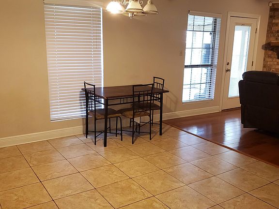 4th image of 301 Vivian Dr