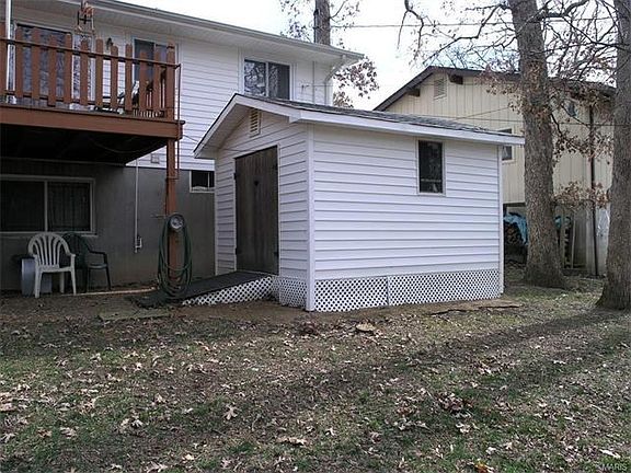 Out building - great for storage.