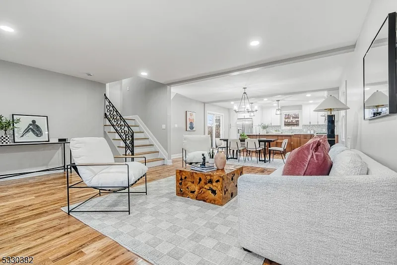 46 Stanford Ave photo 1
