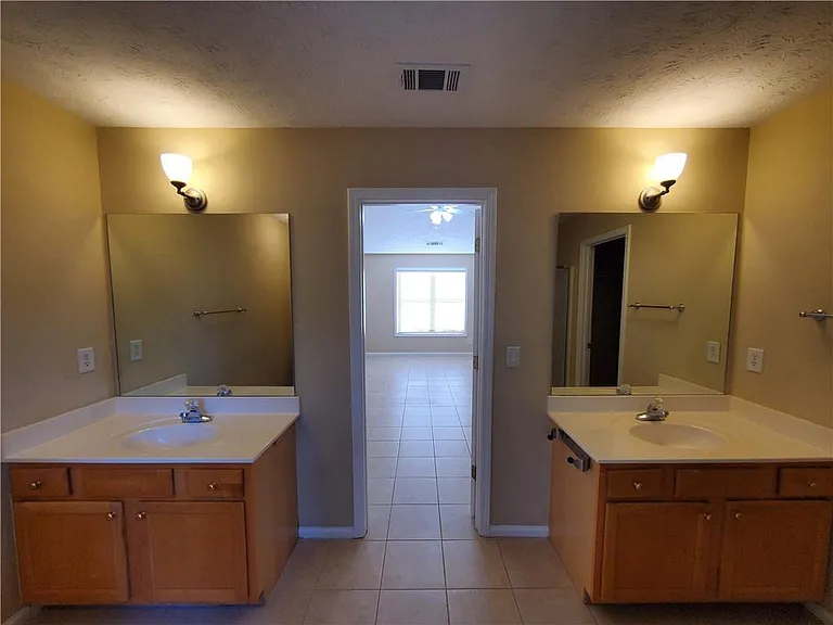 3419 Cast Palm Dr — Photo 10