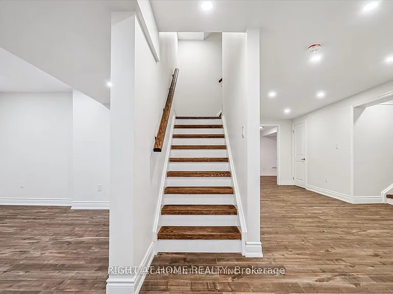 2180 Lumberman Ln #LOWER LEVEL — Photo 11