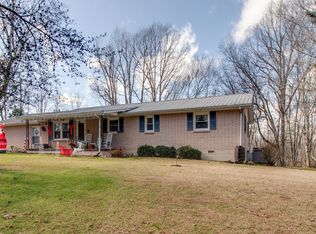 1334 Briar Pond Rd, Centerville, TN 37033