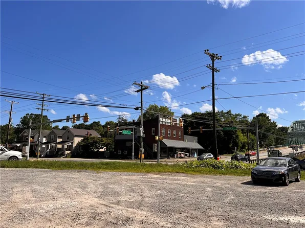 1208 Lincoln St, Vandergrift, PA 15690