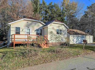 1016 Edgewood Ave, Stevens Point, WI 54481