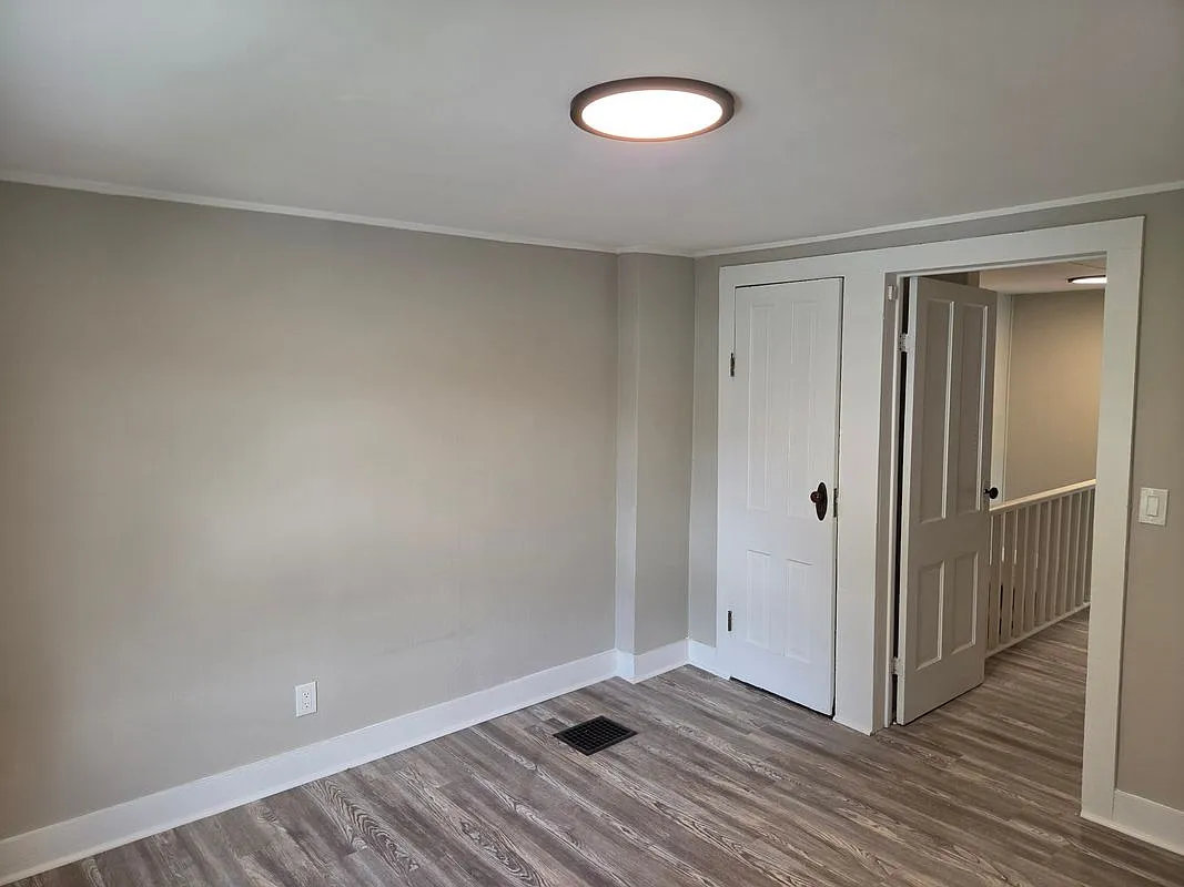 2 bed, 1.0 bath, 1100 sqft, $1,150 — Photo 4