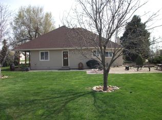 2820 W Floating Feather Rd, Eagle, ID 83616
