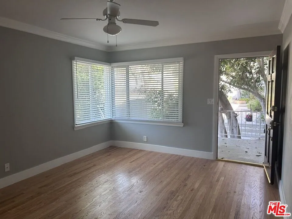 Studio, 1.0 bath, 400 sqft, $1,800 — Photo 2