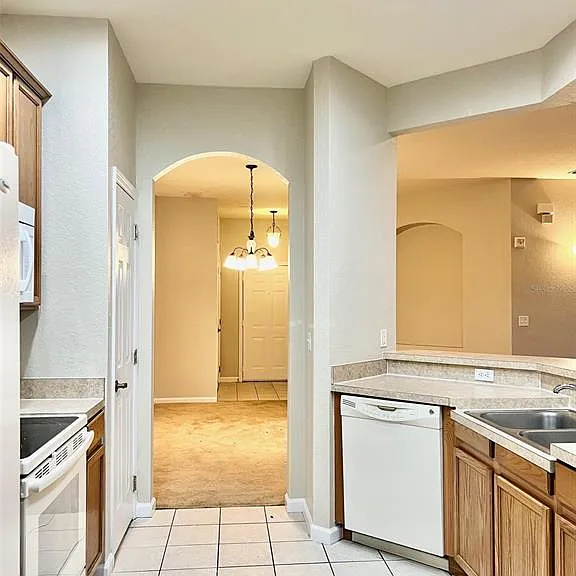 3000 Laurel Park Ln #101 — Photo 9