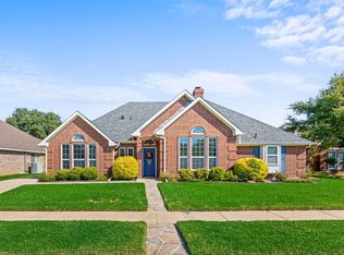 2508 Fox Glenn Cir, Bedford, TX 76021