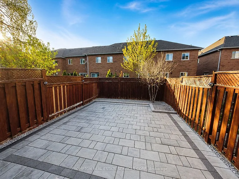 108 Parktree Dr — Photo 14