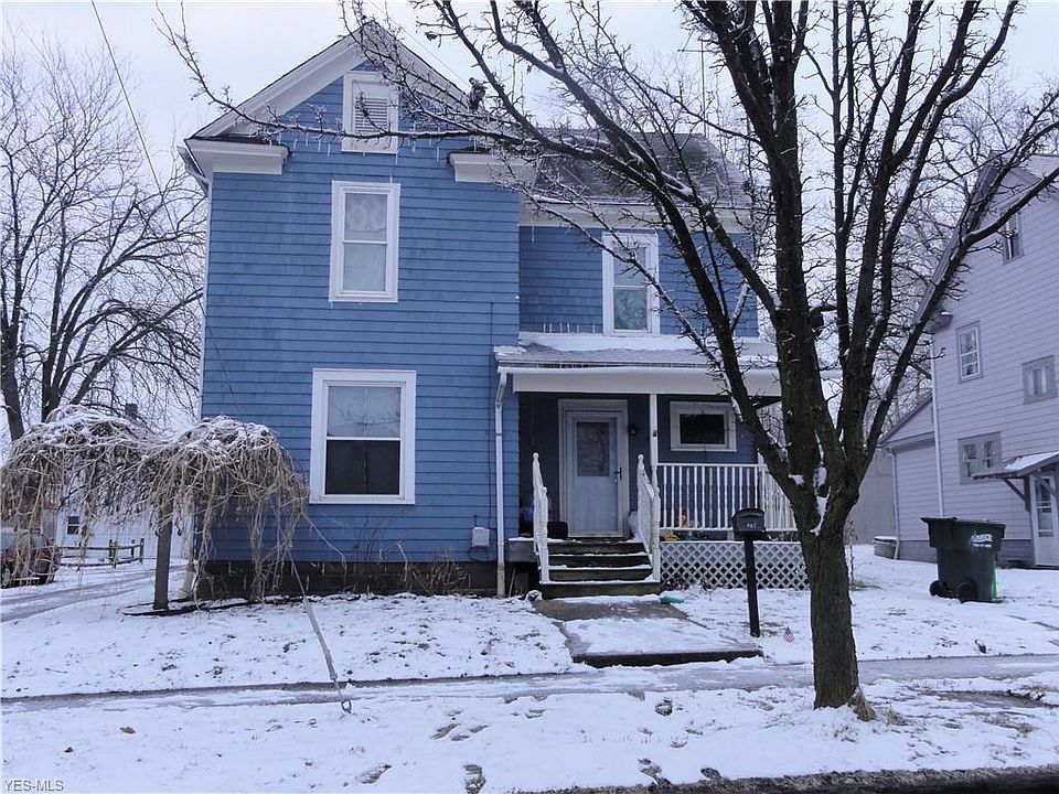 1st image of 402 McGill St