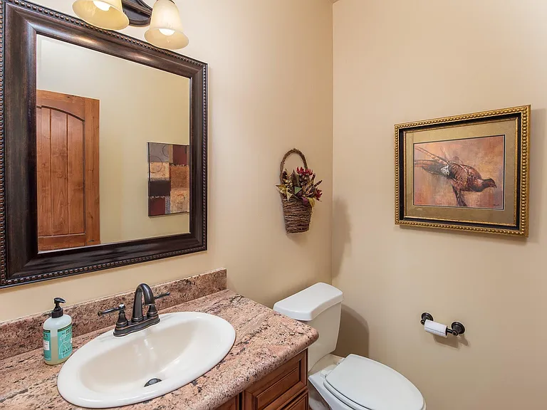 560 Rodeo Rd — Photo 31