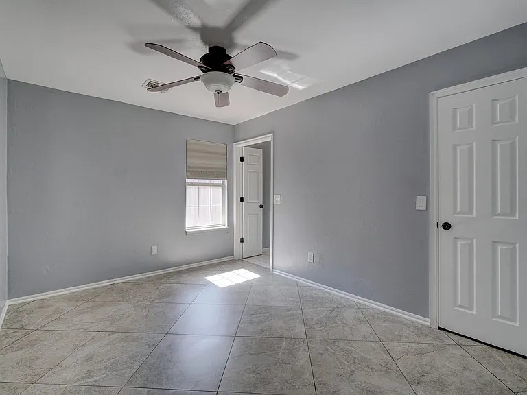 1209 SW 113th St — Photo 29