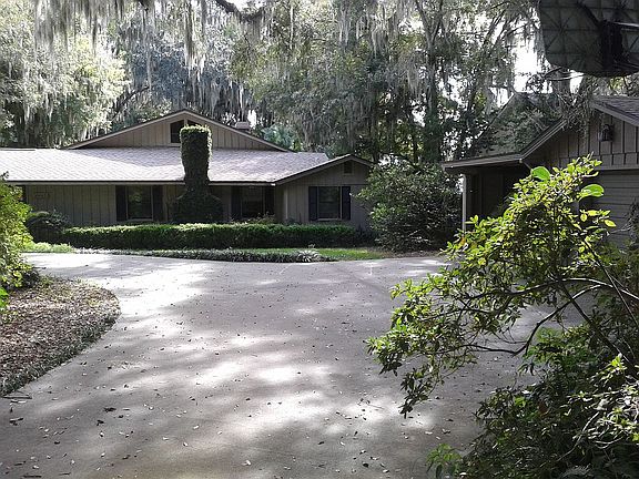 3rd image of 2947 Doctors Lake Dr