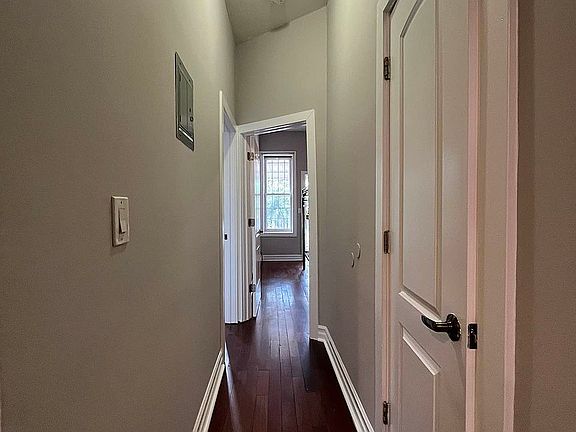 5th image of 13807 97th Ave #1