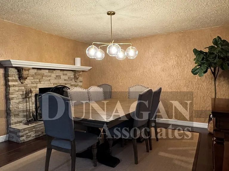 1211 Cedar Dr — Photo 4