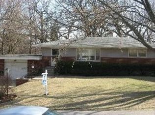 1007 Oakleaf Ave, McHenry, IL 60051