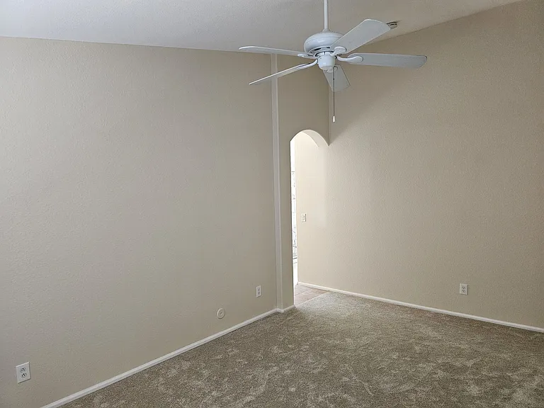2329 W Gambit Trl — Photo 4