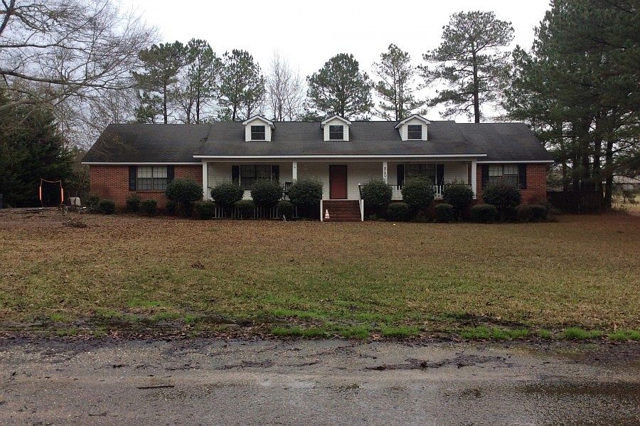 1st image of 840 Melanie Ln