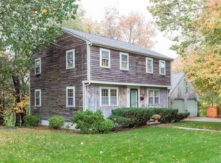 2 Oakcrest Rd, Hingham, MA 02043