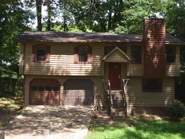 6077 Dana Dr, Norcross, GA 30093