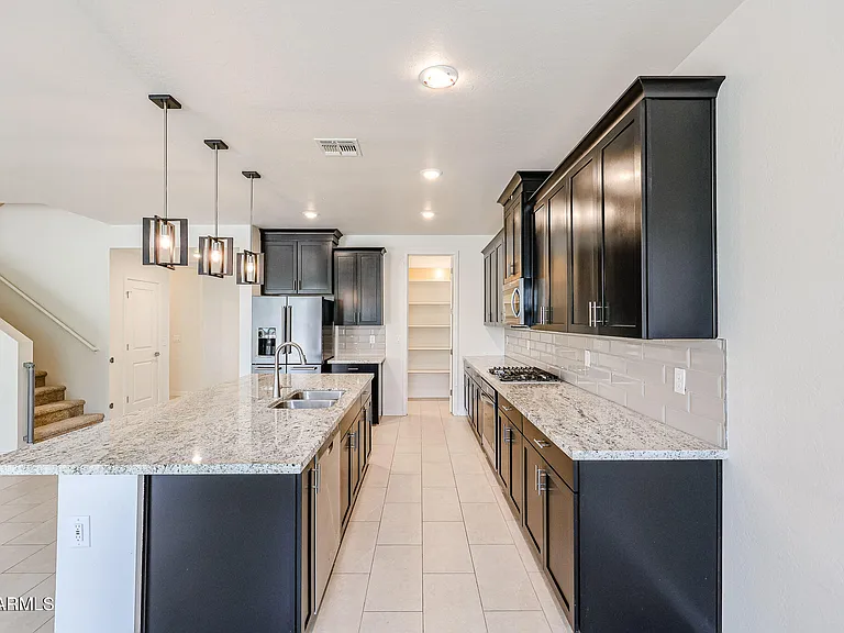 14090 W Old Oak Ln — Photo 15