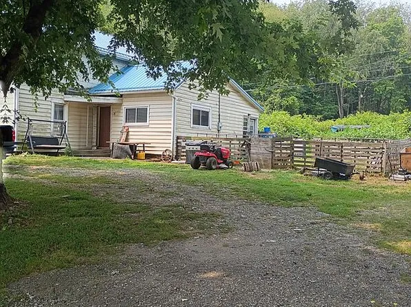 4980 SW Beagle Club Rd, Newcomerstown, OH 43832