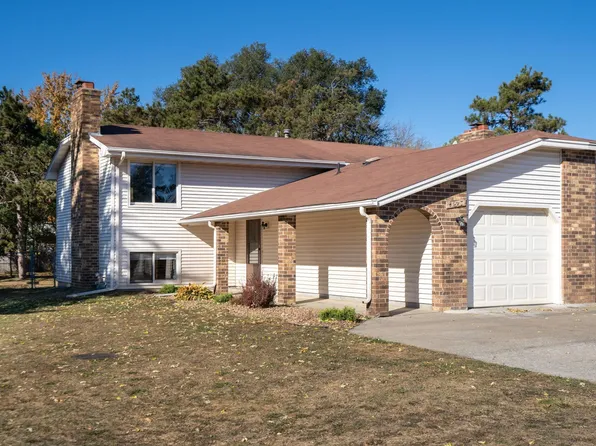 11524 Round Lake Blvd NW, Coon Rapids, MN 55433