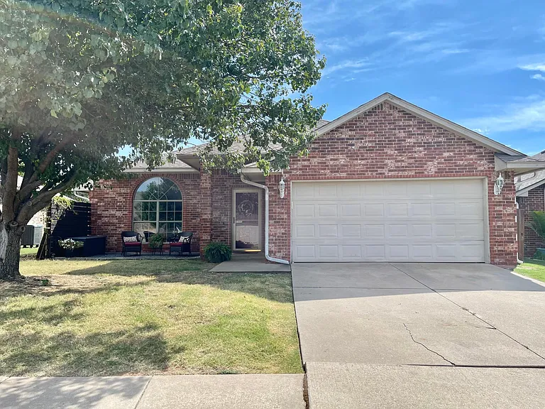 17649 Lead Ln — Photo 1