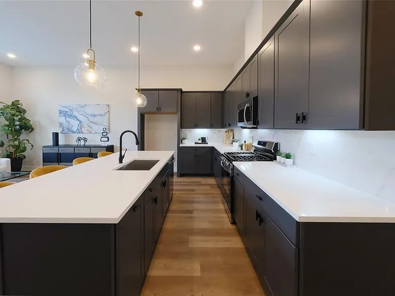 1806 Line St — Photo 5