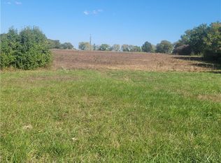 E Cowherd Rd, Lees Summit, MO 64064