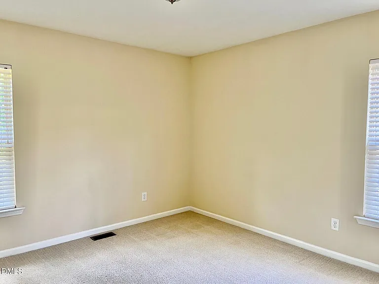 525 Sandy Whispers Pl — Photo 17