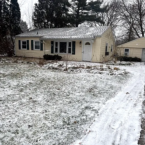 1541 Ann St Photo 1