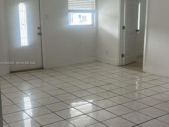 3rd image of 2467 NW 103rd St