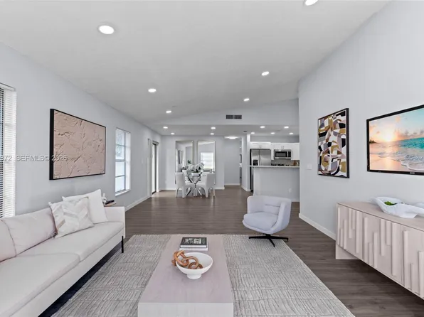 1187 The 12th Fairway, Wellington, FL 33414