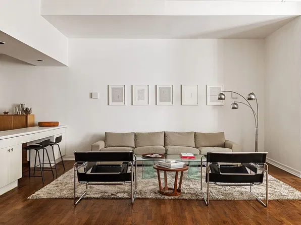 1 Bond St APT 3D, New York, NY 10012