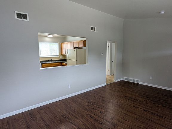 5th image of 509-515 Zahn Dr #515-B