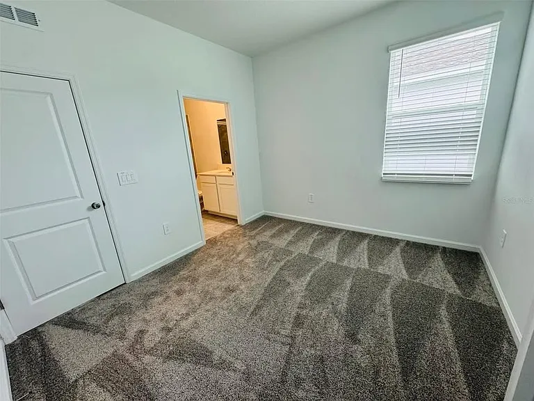 5684 Wood Bridge Pl — Photo 7