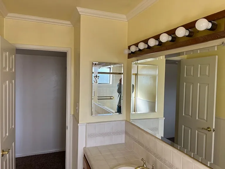 3704 Laverne Ave — Photo 11