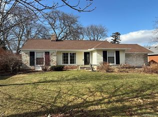 489 Chalfonte Ave, Grosse Pointe Farms, MI 48236