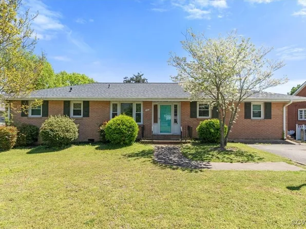 1103 Conduit Rd, Colonial Heights, VA 23834
