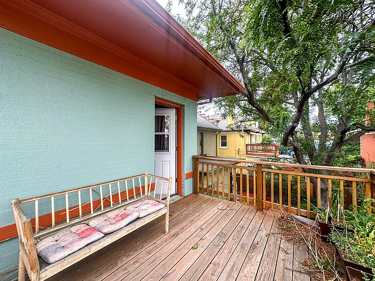 315 N Lincoln St — Photo 24