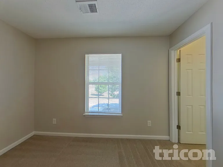 500 Gingerbread Ct S — Photo 10